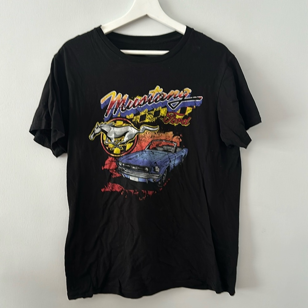 Ford mustang women’s size medium